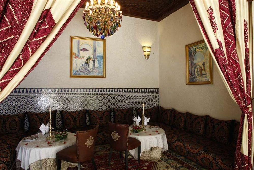 Riad Kniza Marrakesh Ngoại thất bức ảnh A Moroccan restaurant in Casablanca