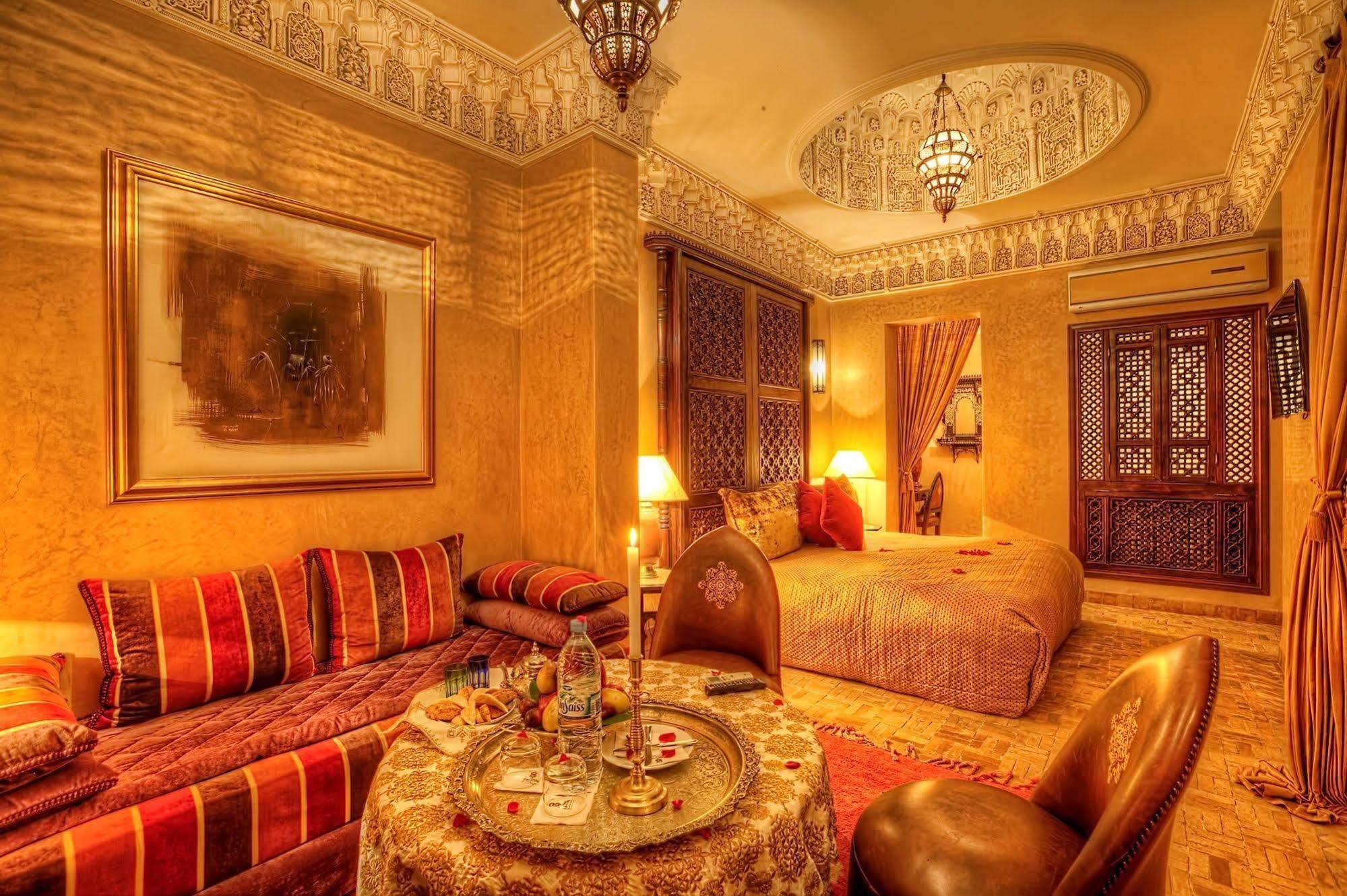 Riad Kniza Marrakesh Ngoại thất bức ảnh Suite at the Hotel