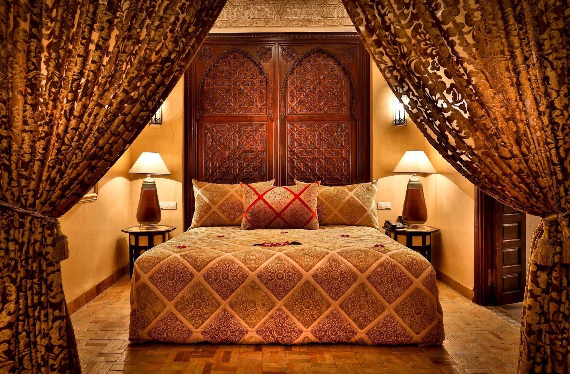 Riad Kniza Marrakesh Ngoại thất bức ảnh A bedroom at the hotel